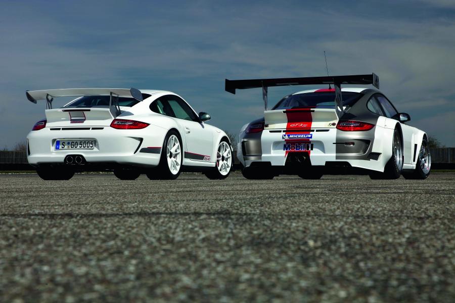 Porsche 911 GT3 RS 4.0 2011 года  (фото 8 из 27)